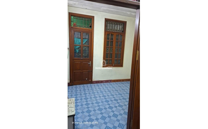 Cho thuê nhà 3.5 tầng ngõ 553 Giải Phóng, 3 ngủ, 7 Triệu/th - ở gia đình, KD online